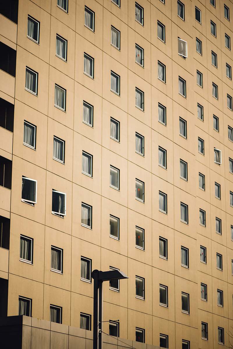 iphone wallpapers beige concrete high rise building facade iphone backgrounds